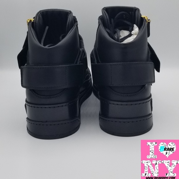 Versace Vitello Gommato Black Leather 